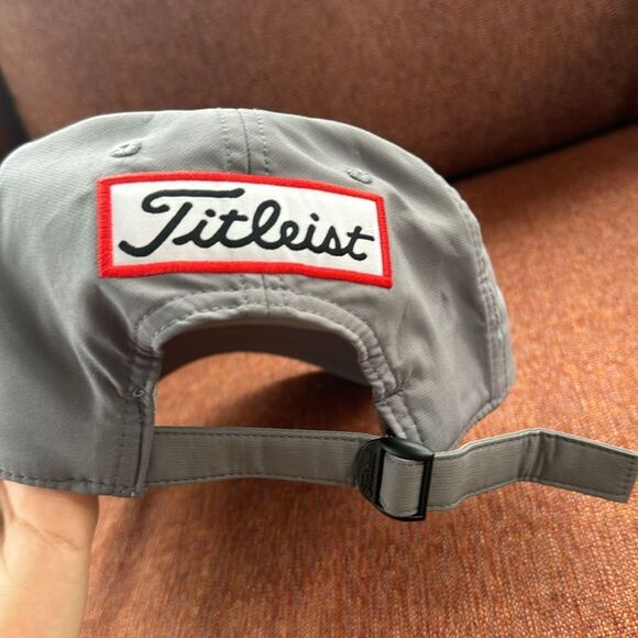 Titleist Golf Pro V1 FJ embroidered adjustable gray hat - Picture 7 of 9